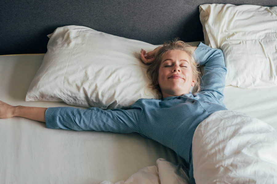 Det er mange som sliter med søvnproblemer og blir det langvarig kan det gi uheldige konsekvenser. Heldigvis er det mulig å gjøre noe med det.