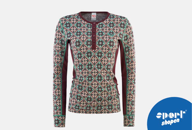 Langermet topp med matchende mønster.