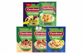 Fem pakker med forskjellig ferdigmat fra Fjordland