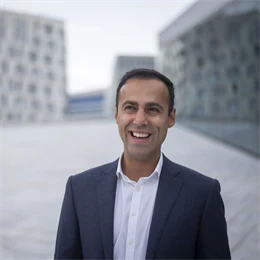 Portrett av Shobeir Razavinik. 