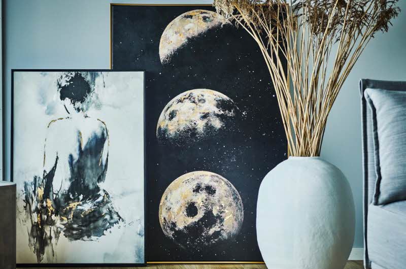 Feel bilder oppstilt av dame og jorden