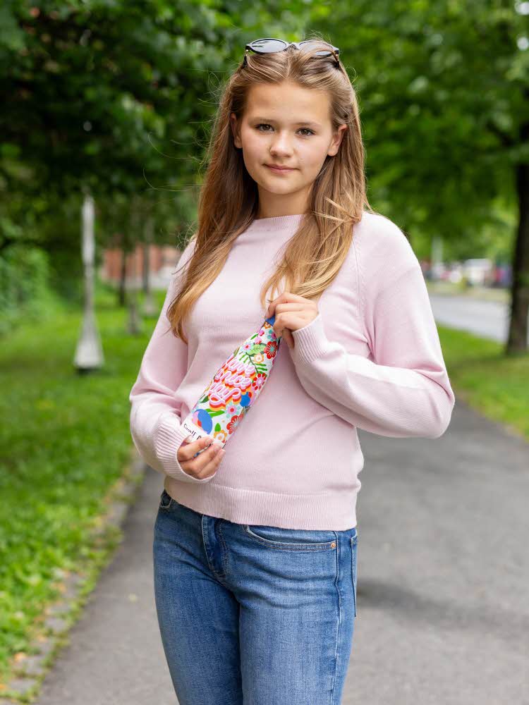 Bilde av barn i klær til skolestart