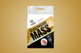 Pakke med Massiv Mass proteinpulver fra Swedish Supplements.