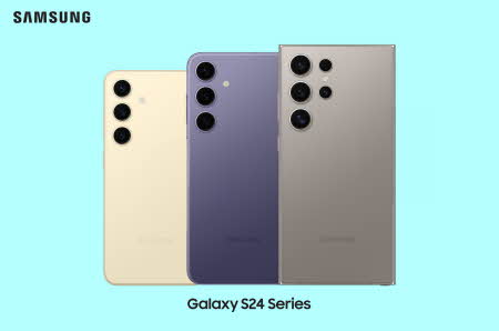 Tre versjoner av Samsung Galaxy S24 i forskjellige farger