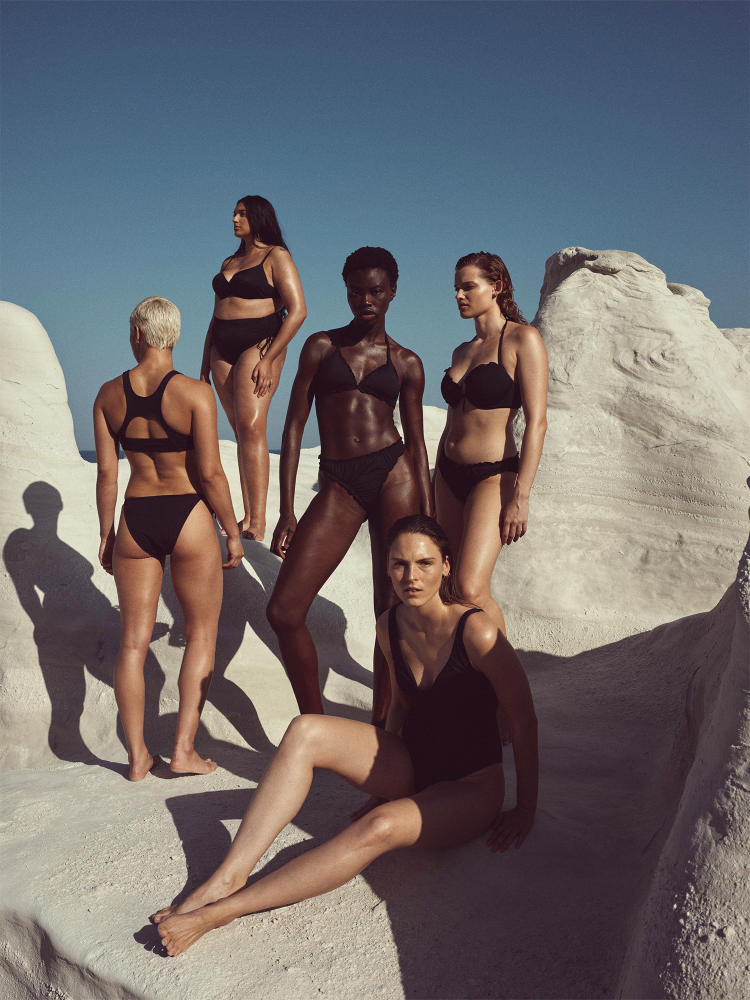 Damer i bikini