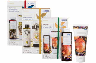 Tre Korres gavesett med dusjgel og bodylotion i varianter som oliven, granateple og sedertre.