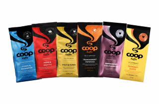 Diverse poser med Coop Kaffe i ulike varianter
