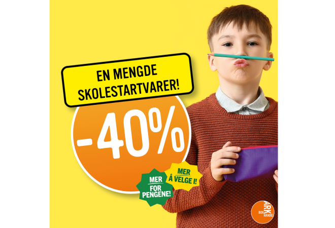 Tilbud på skolesaker, gutt med pennal og blyant